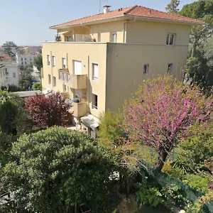  Apartment Soraya , Quiet Location With Big Garden Near And Old Town Of