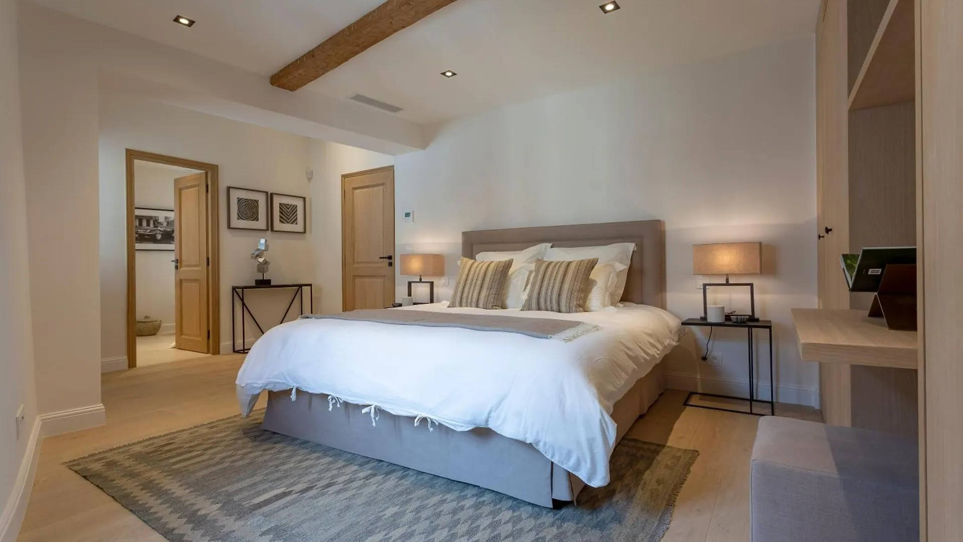 Mougins Luxury Retreats Aparthotel 4*,  France